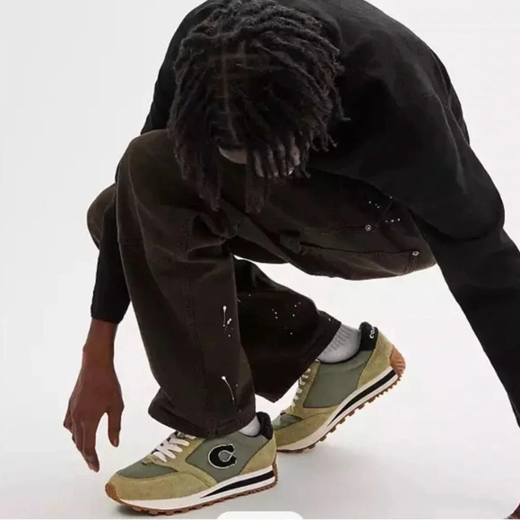 NWOB Coach Runner Hairy Suede Sneakers Shoes in Moss / Hairy Green Size 9B 39.5 - Picture 4 of 11